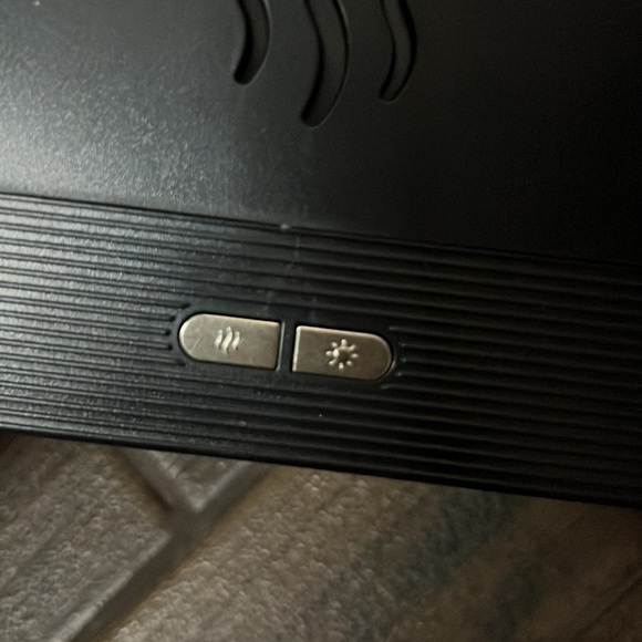 Campfire Black Diffuser With Flame-Like Effect - Picture 3 of 12